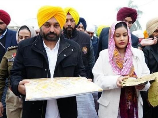 On The Second Day Of Shahidi Jod Mel, Cm Mann Paid Obeisance At Gurdwara Sri Fatehgarh Sahib